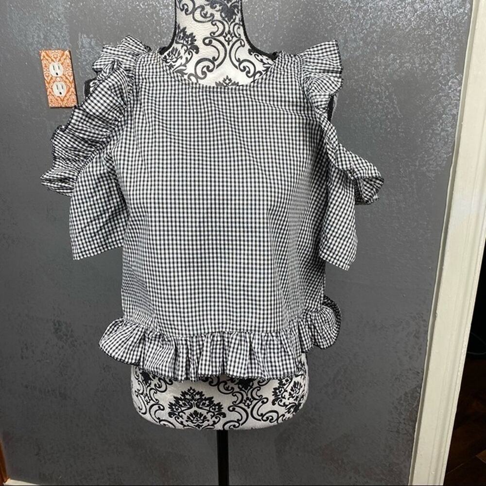 LF Gingham Checkered Cold Shoulder Top Ruffled - Picture 3 of 10
